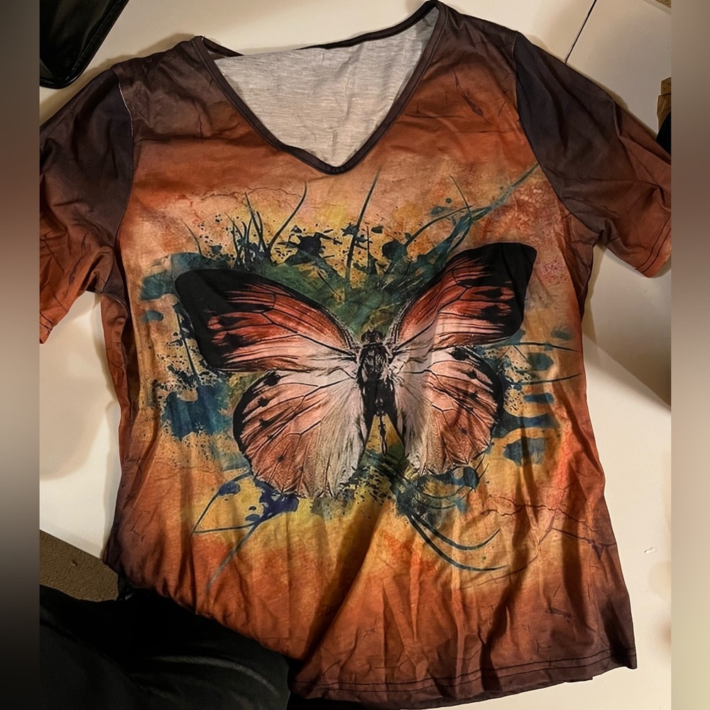 Beautiful decorative T-shirt
